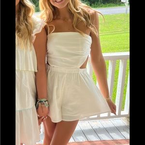 WHITE ROMPER PRINCESS POLLY
